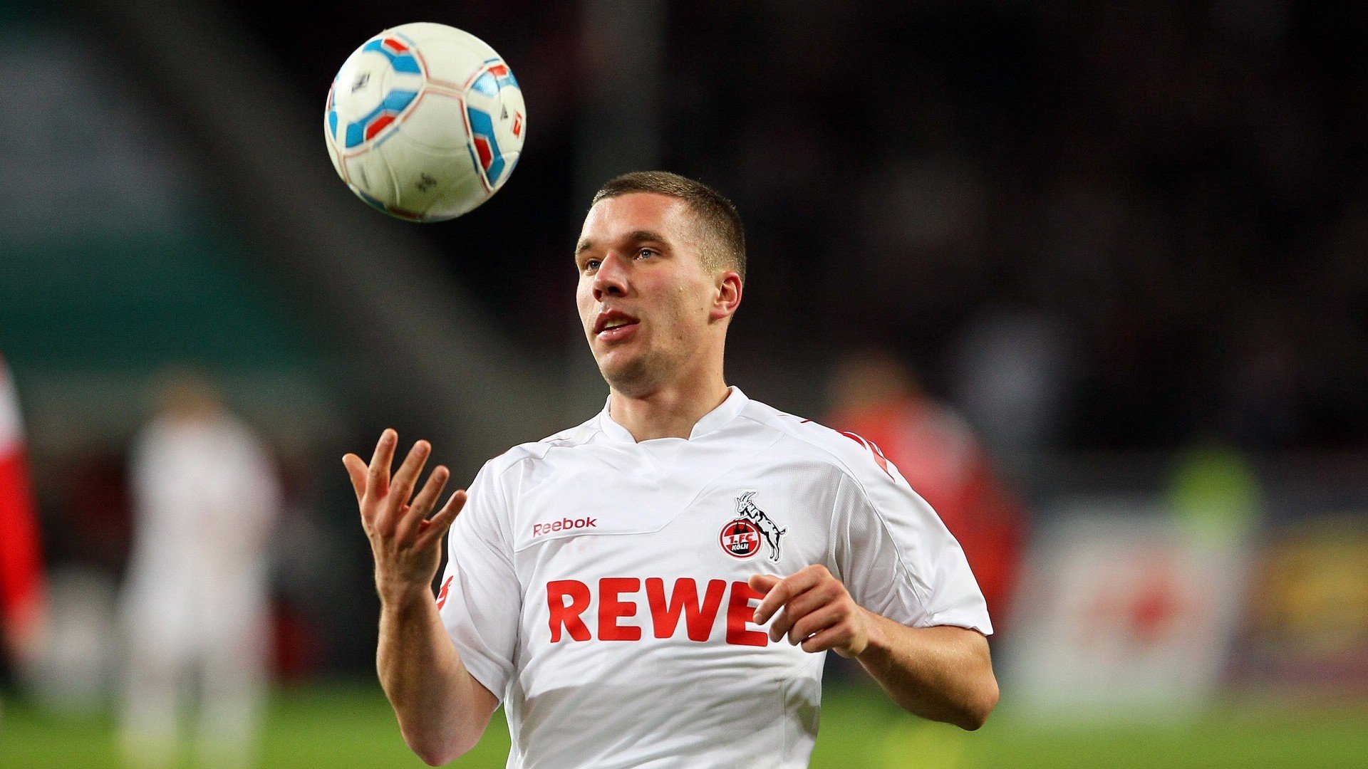 开云体育官网-战术改革：新兴战术理念如何颠覆传统？，战术创新的意义